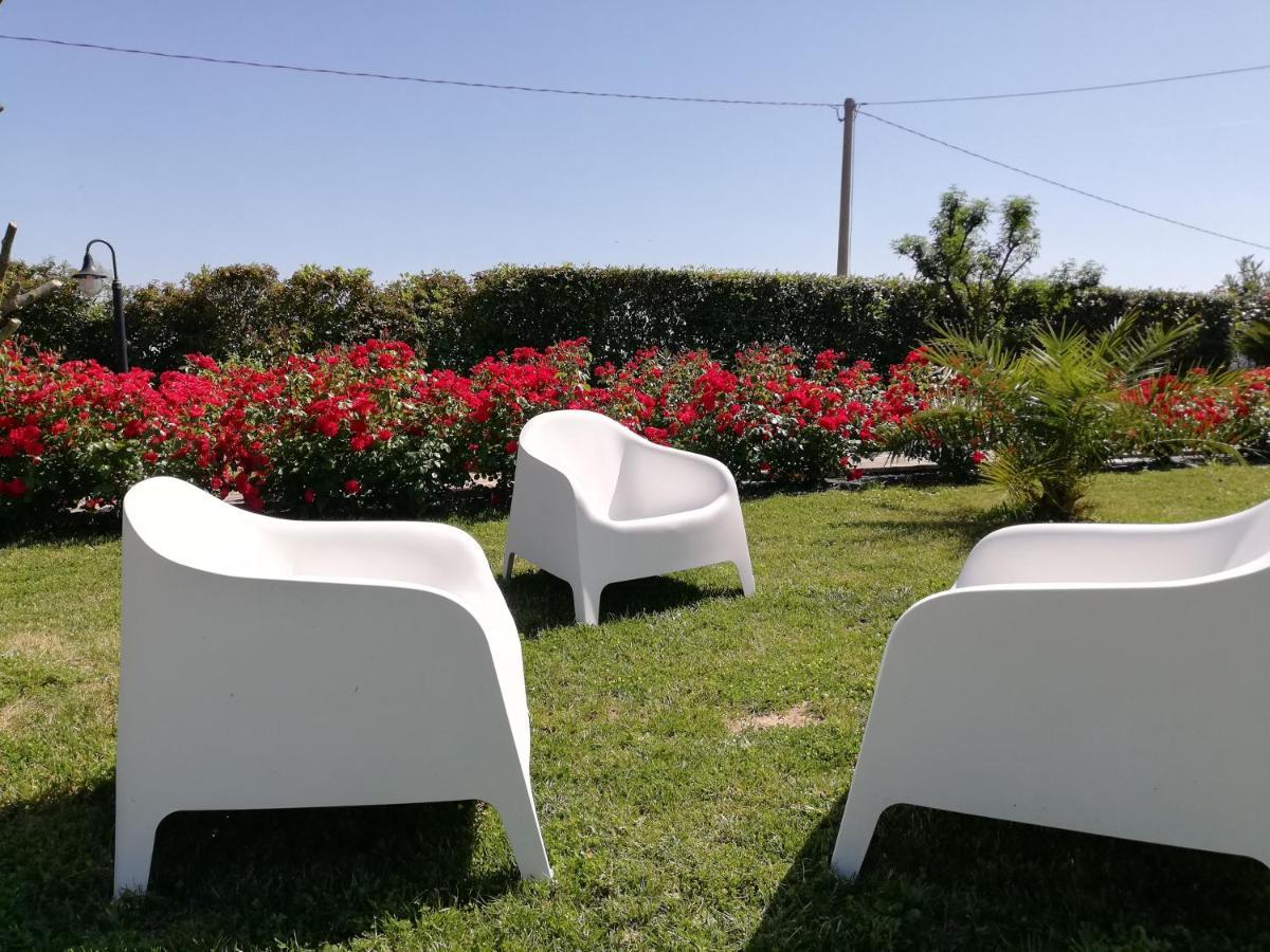 Casa Vacanze Angelica Ostra Vetere Kültér fotó