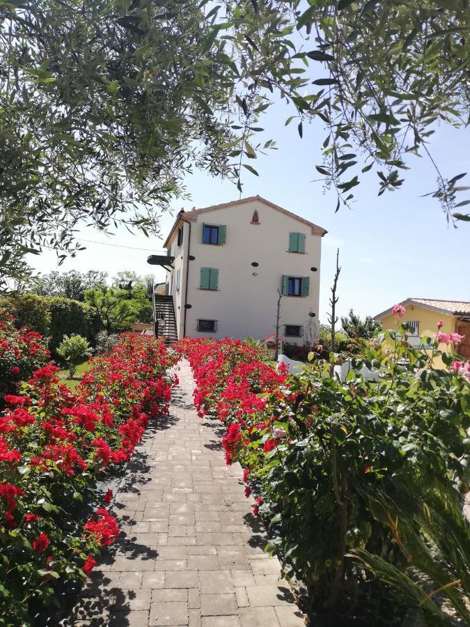 Casa Vacanze Angelica Ostra Vetere Kültér fotó