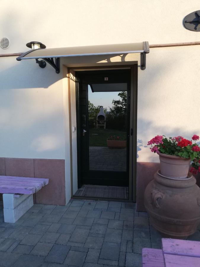 Casa Vacanze Angelica Ostra Vetere Kültér fotó